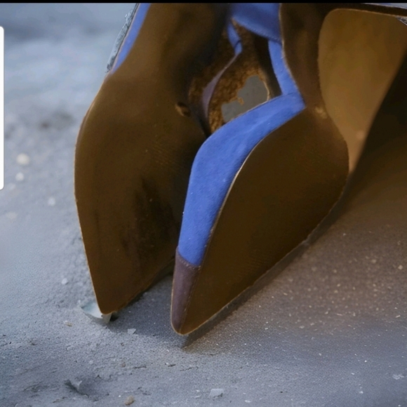 BCBGENERATION Two-tone blue suede heals size 10 - Picture 6 of 8